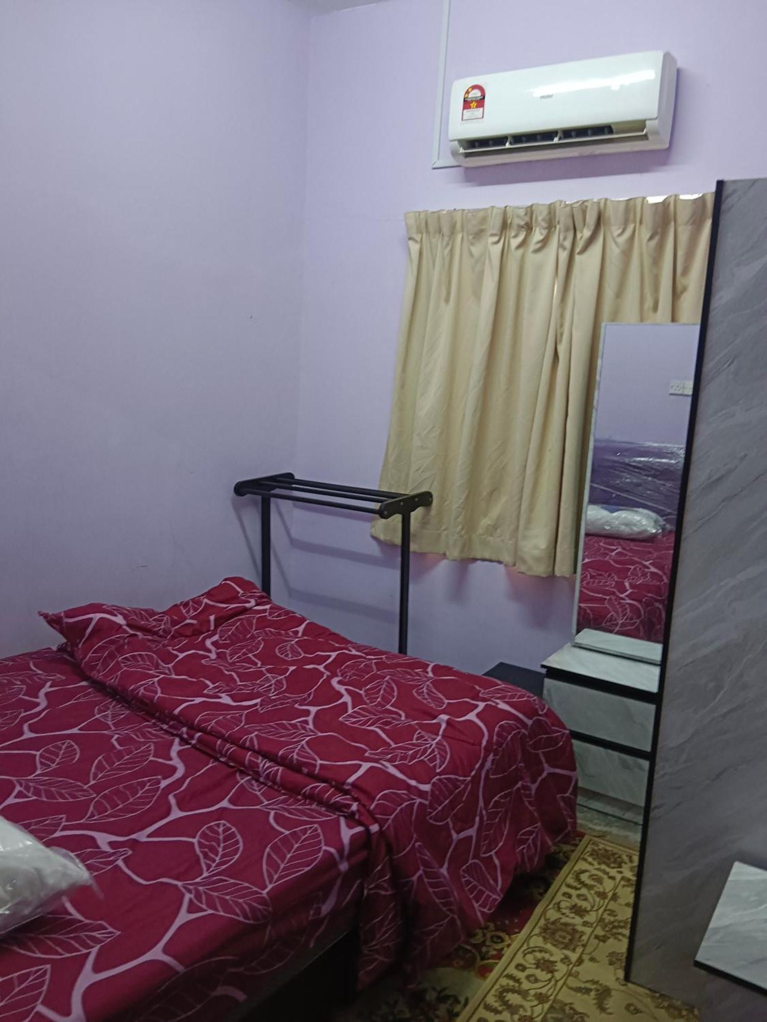 Aliza Scawa Homestay Куала-Піла Екстер'єр фото