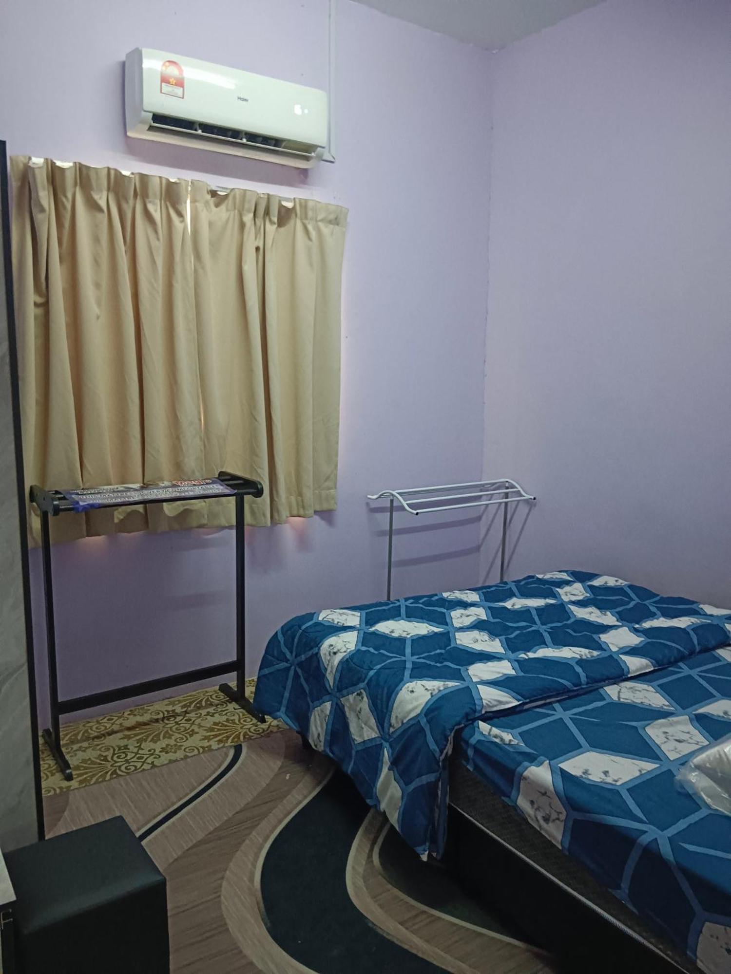 Aliza Scawa Homestay Куала-Піла Екстер'єр фото